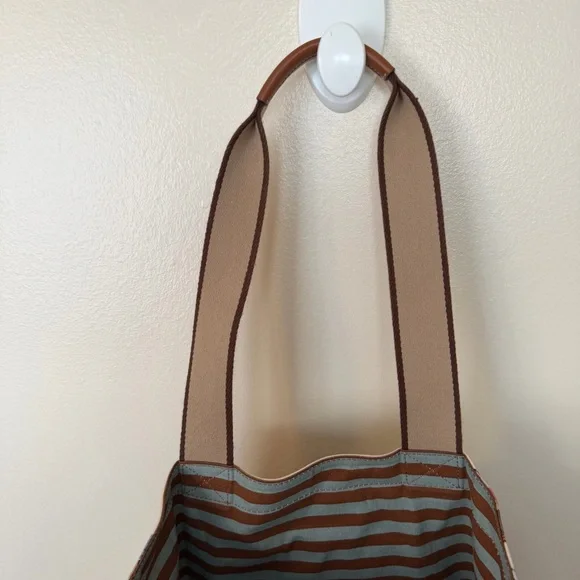 TORY BURCH Gracie Printed Canvas Tote in Postcard from Hawaii - Picture 8 of 12